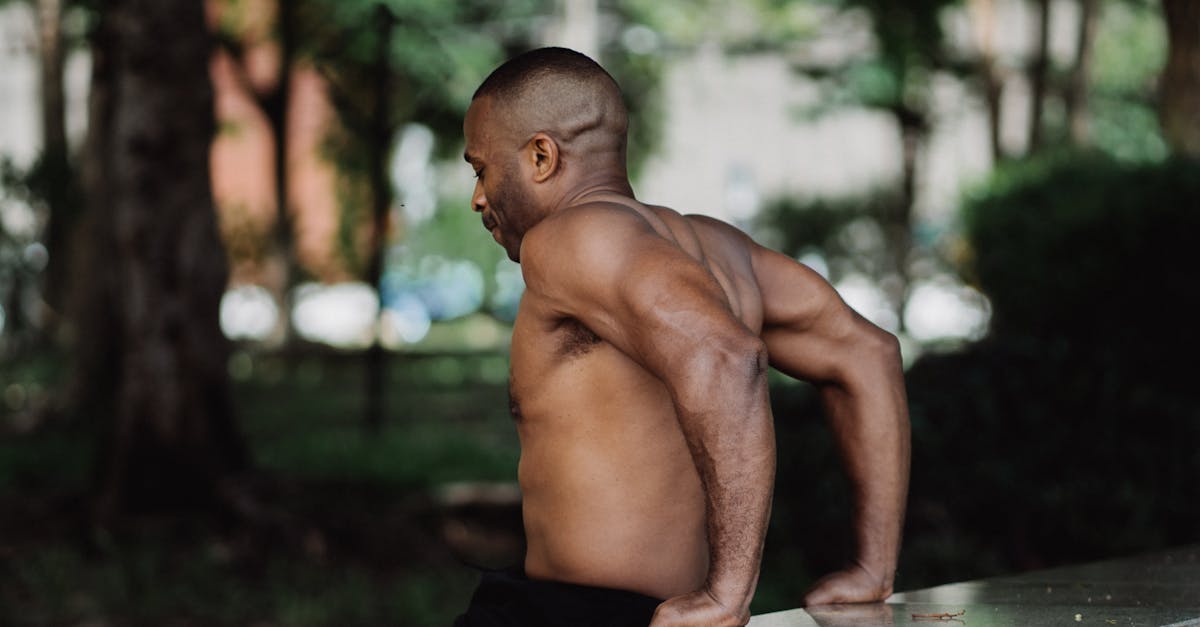 découvrez le meilleur bcaa de 2025 pour optimiser votre récupération et performance sportive. guide complet des acides aminés essentiels pour booster votre entraînement.