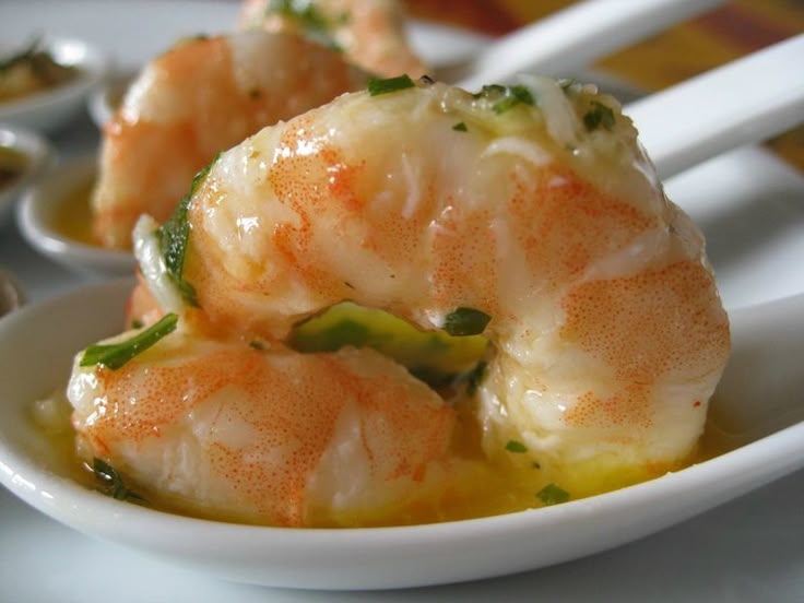 découvrez comment savourer des crevettes le soir en toute sécurité, sans risque pour votre santé ni votre bien-être.