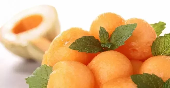 découvrez l'indice glycémique du melon et ses bienfaits pour la santé. apprenez comment ce fruit rafraîchissant peut s'intégrer dans une alimentation équilibrée.